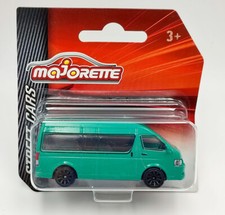★ TOYOTA HIACE / MAJORETTE