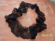 Belle dentelle ancienne de