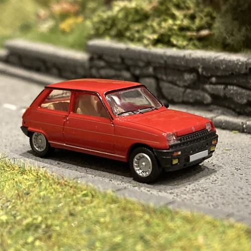 Renault alpine turbo rouge - renault,