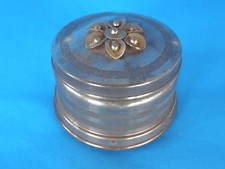 VINTAGE/ANTIQUE ROUND METAL