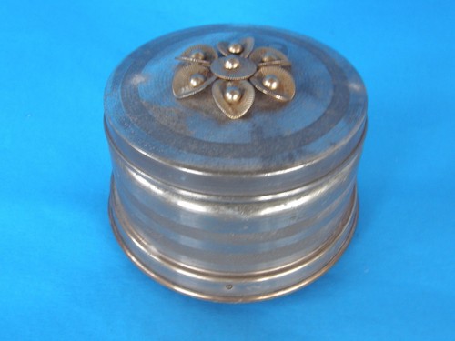 Vintage antique round - vintage/antique, metal