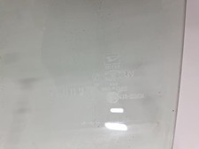 Vitre avant gauche DAIHATSU