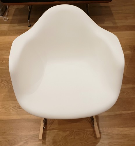 Eames molded plastic armchair - eames,