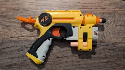 Pistolet nerf strike nite - nerf,