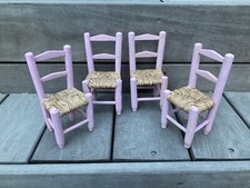 4 small wooden and straw doll chairs (approximately 17.5 cm high)