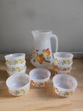 Ensemble de 9 ramequins et 1