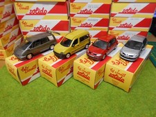 Collection Hachette "un siècle d'automobiles "RENAULT  1990/2000 (SA7)