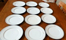 12 Assiettes filets bleu