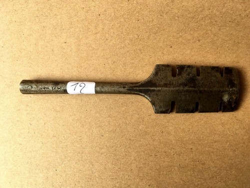 Old tool - (no.,