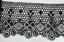 DENTELLE ANCIENNE -  GUIPURE
