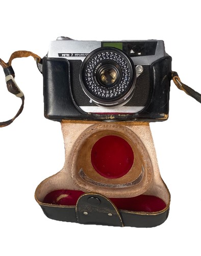 Petri 35mm film - camera, with