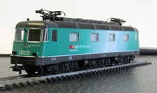 Locomotive électrique Type Re 6/6 dans la nouvelle livrée des SBB-CFF-FFS - HO