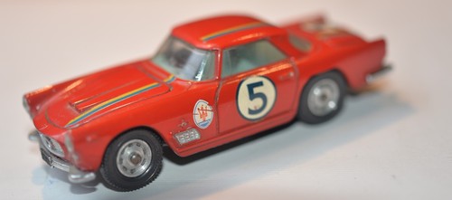 Modèle réduit maserati 3500 - réduit,