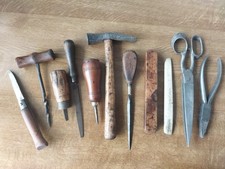 Lot Anciens Outils Cordonnier