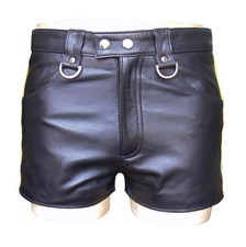 Nouveau short en cuir rayé