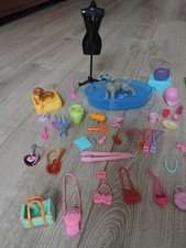 GROS LOT ACCESSOIRES BARBIE (+ DE 70 ELEMENTS)