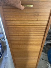 Meuble classeur à rideaux