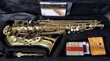Mendini by Cecilio Eb Alto Saxophone-Golden