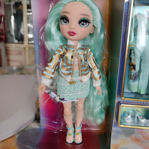 Poupée rainbow high daphné - rainbow,