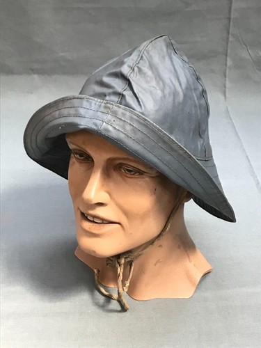 Chapeau pluie ancien - de,