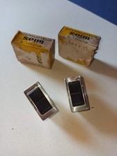 2 interrupteurs neufs 1