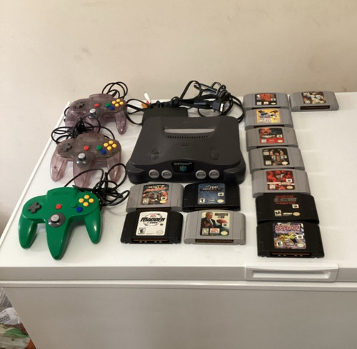 Nintendo console bundle - console,