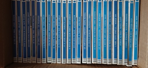 Lot livres harlequin serie - 25,