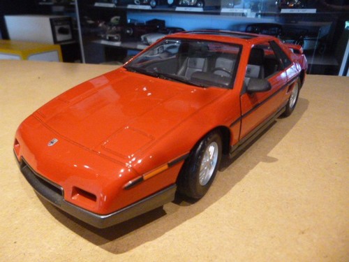 Pontiac fiero 1985 - 1985, road