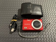 Appareil Photo Numérique Olympus D-700 Rouge + Batterie + Sacoche Fonctionne TBE