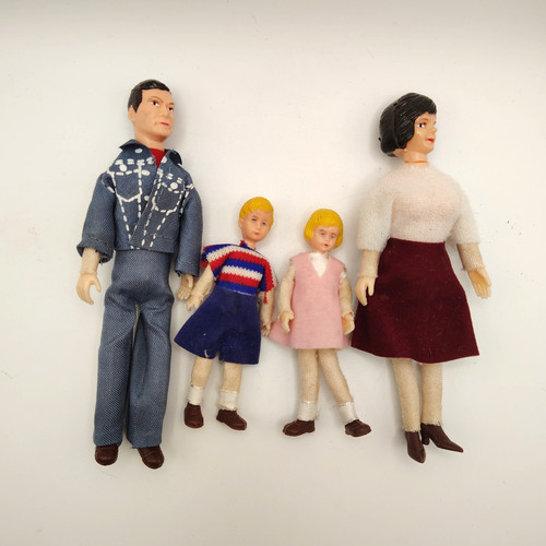 Lundby dollhouse family 4 - of,