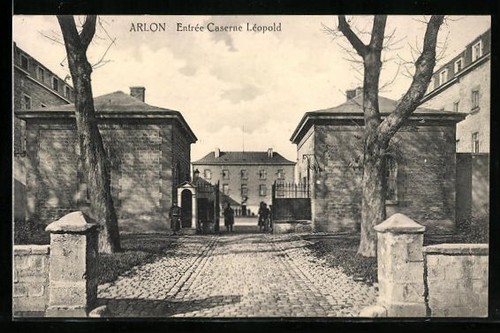 Cpa arlon entree caserne - arlon,,