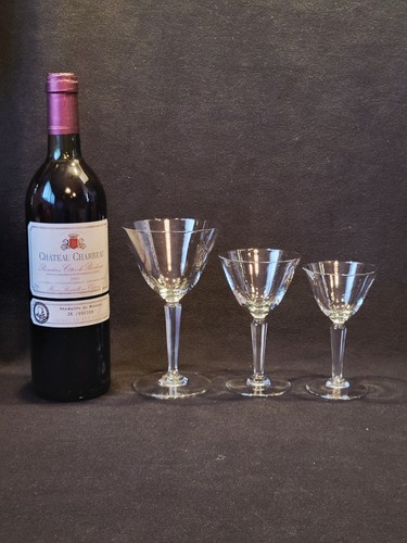 Service verres pied en - À,