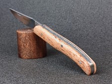 Petit couteau de poche ,manche