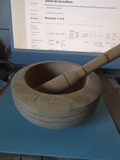 mortier avec pilon, en bois