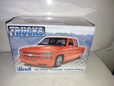 MAQUETTE REVELL TRUCK 1/25 - 1999 CHEVY SILVERADO CUSTOM PICKUP - NEUF SCELLE