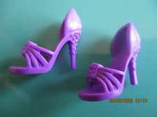 POUPEE BARBIE / PAIRE DE