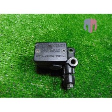 Pompe de frein avant droit