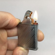 Briquet essence Evans