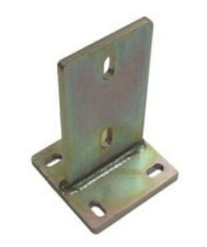 Pied de poteau à âme intérieure pour la fixation invisible de poutres en bois