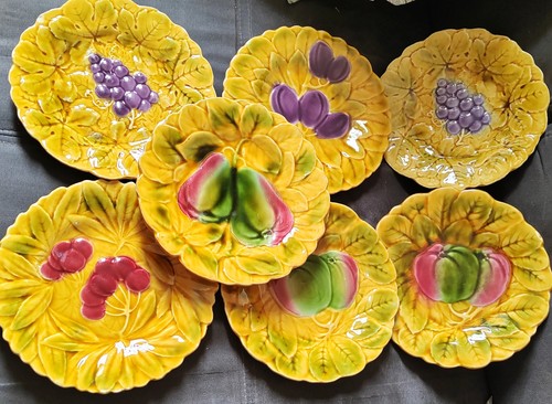 Assiettes barbotine de - 7,