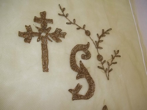 Antique hand embroidery gold - hand,