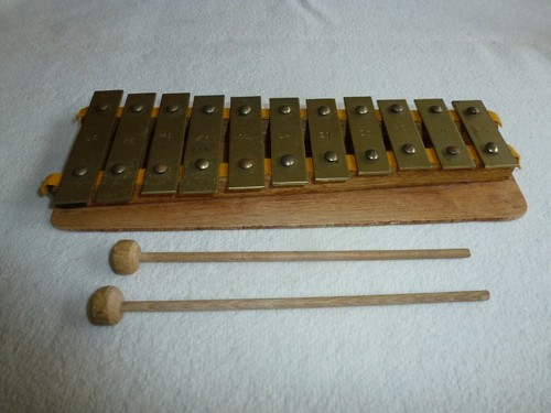 Xylophone sur bois avec - bois, 2