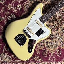 Fender PLAYER 2Jaguar