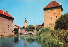 39 ARBOIS TOUR GLORIETTE