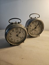 Lot 2 réveils Jaz anciens