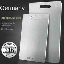 Planche à découper en acier