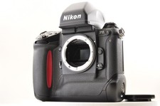 *Mint* Nikon F5 Black 35mm SLR
