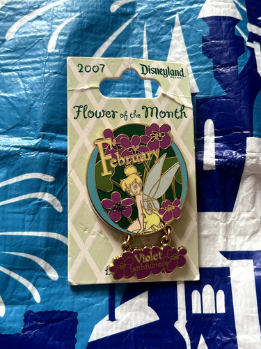 Disney pin trading - trading, paris