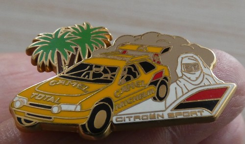 Pin voiture rallye paris - pin's,