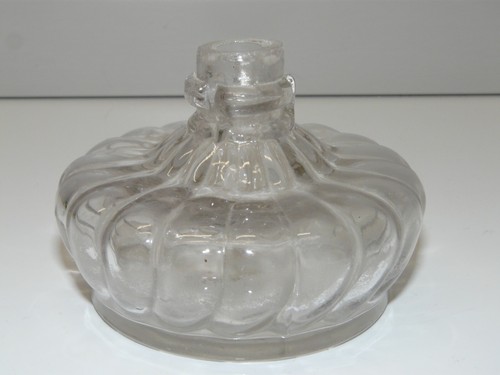 Encrier verre moulé made - en,